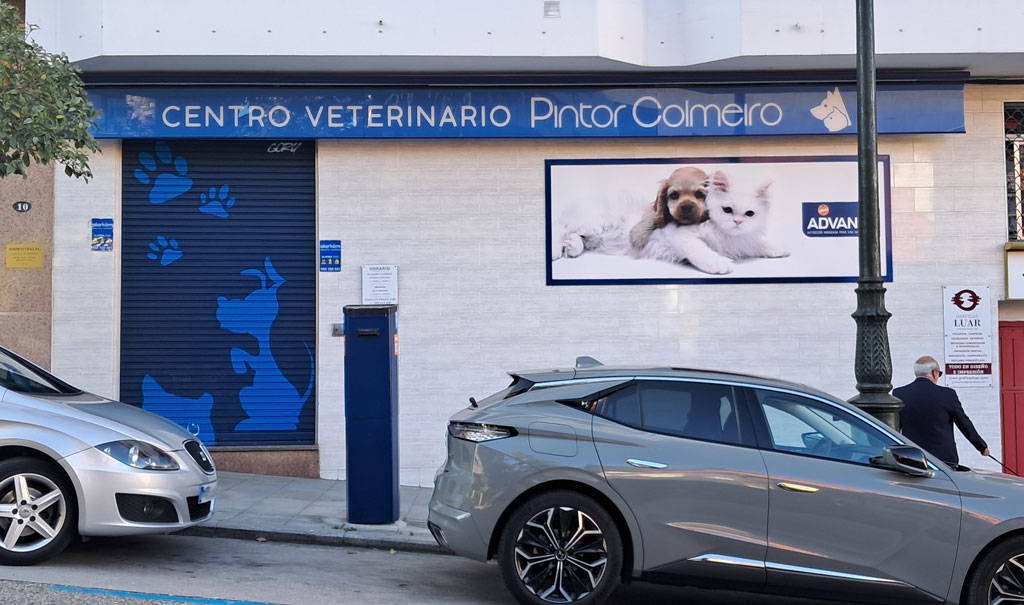 Contactar con Centro Veterinario Pintor Colmeiro