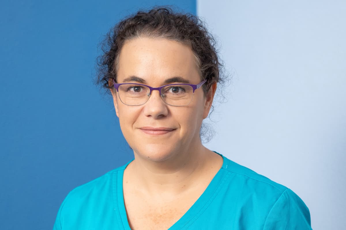 Cecilia Alonso, Veterinaria