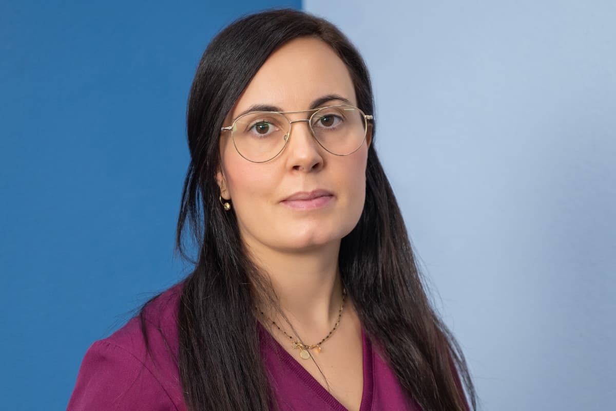 Rebeca Lopez, Auxiliar Veterinaria